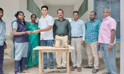 மாணவர்களுக்கு சிறுதானியங்கள் குறித்து விழிப்புணர்வு