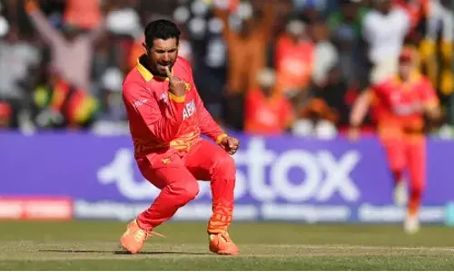 வெஸ்ட் இண்டீசை 35 ரன்கள் வித்தியாசத்தில் வீழ்த்தியது ஜிம்பாப்வே