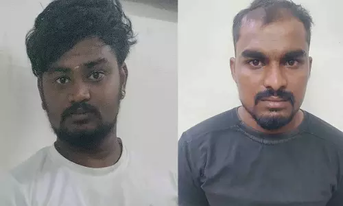 பவானி அருகே ஆடு திருடிய 2 வாலிபர்கள் கைது