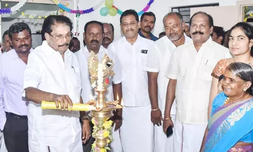 புதிய கால்நடை மருந்தகங்களை அமைச்சர் திறந்து வைத்தார்