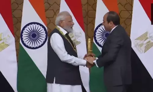 பிரதமர் மோடிக்கு ஆர்டர் ஆப் தி நைல் விருது வழங்கி கவுரவித்தார் எகிப்து அதிபர்