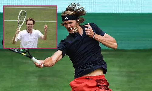 3-ம் நிலை வீரரான ஸ்வெரேவ்-க்கு அதிர்ச்சி அளித்த கஜகஜஸ்தான் வீரர்