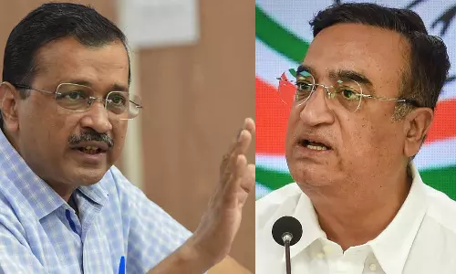 இதெல்லாம் பா.ஜனதாவுக்கு உதவுவதற்காகத்தான்: கெஜ்ரிவால் மீது அஜய் மக்கான் பாய்ச்சல்