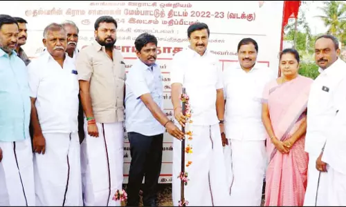 காங்கயம் ஊராட்சி ஒன்றிய பகுதியில் ரூ.6.67 கோடியில் புதிய சாலை அமைக்கும் பணி அமைச்சர் மு.பெ.சாமிநாதன் தொடங்கி வைத்தார்