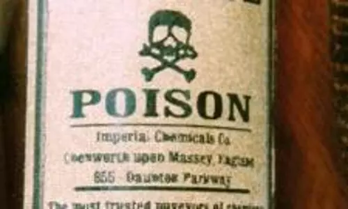 களைக்கொல்லி மருந்து குடித்து பெண் உயிரிழப்பு