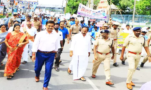 போதைப்பொருள் எதிர்ப்பு விழிப்புணர்வு பேரணி