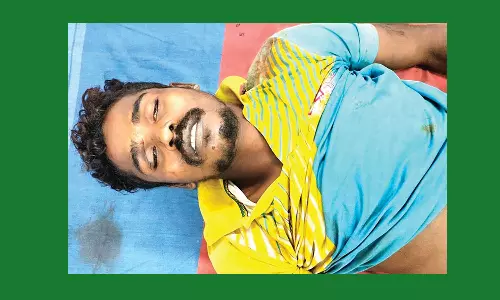 மோட்டார் சைக்கிள் விபத்தில் வாலிபர் பரிதாப சாவு