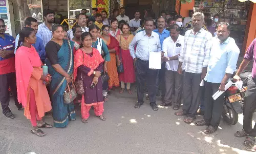 புதுவை இளைஞர்களுக்கு அரசு வேலை பறிபோகும்