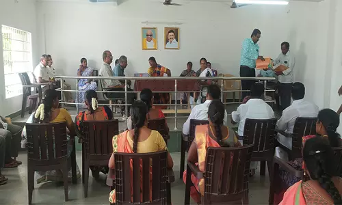 காடையாம்பட்டி யூனியன் கூட்டத்தில் கவுன்சிலர்கள் வெளிநடப்பு