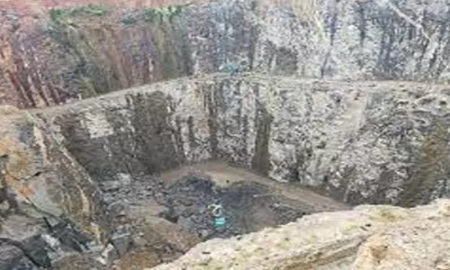 சேலம், நாமக்கல் மாவட்டங்களில் கல்குவாரி உரிமையாளர்கள் வேலை நிறுத்தம்