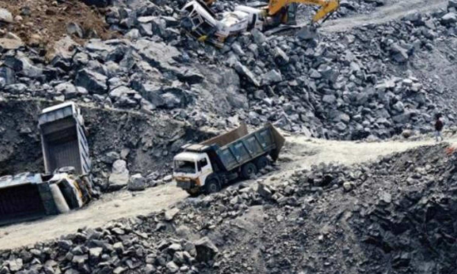 தமிழகம் முழுவதும் 3வது நாளாக கல் குவாரிகள் வேலை நிறுத்தம் கட்டுமான