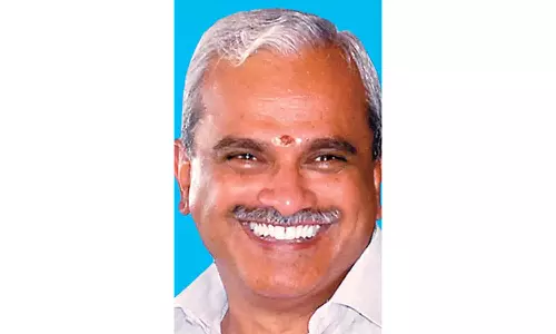 வட்டார காங்கிரஸ் நிர்வாகிகளுடன் மாநில தலைவர் வைத்திலிங்கம் எம்.பி. ஆலோசனை