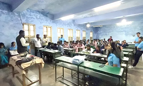 கோத்தகிரி அரசு மேல்நிலைப் பள்ளியில் மாணவர்களுக்கு கணினி பயிற்சி பட்டறை