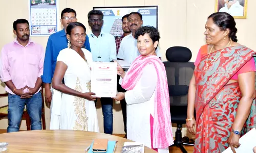 அதிக ரத்த தானம்் வழங்கியவர்களுக்கு கலெக்டர் பாராட்டு