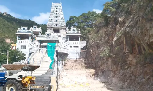 கோவை மருதமலை கோவிலில் லிப்ட்அமைக்கும் பணி தொடங்கியது