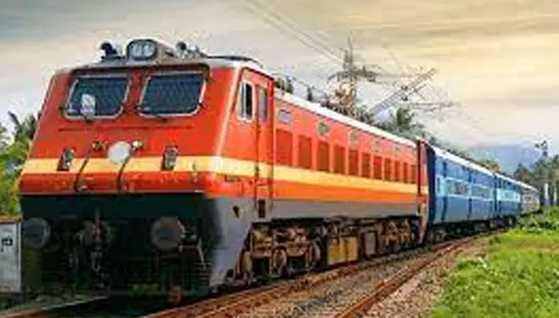 ஒடிசாவில் இருந்து ஈரோட்டுக்கு வாராந்திர ரெயில் ஈரோடு - மும்பை சிறப்பு ரெயில் ஆகஸ்டு மாதம் வரை நீட்டிப்பு ஒடிசாவில் இருந்து ஈரோட்டுக்கு வாராந்திர ரெயில் ஈரோடு - மும்பை சிறப்பு ரெயில் ஆகஸ்டு மாதம் வரை நீட்டிப்பு