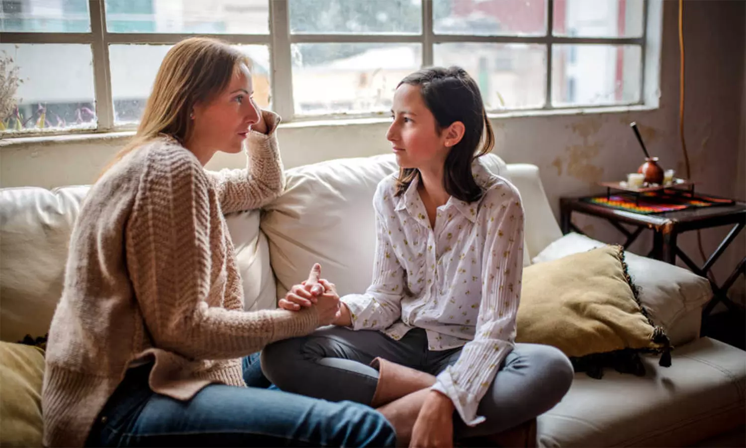 பெண் குழந்தைகளிடம் பெற்றோர் சொல்லவேண்டிய விஷயங்கள்