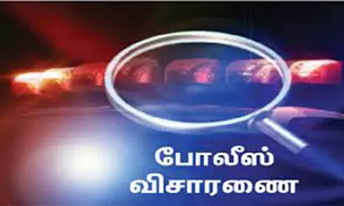 காயல்பட்டினத்தில் வாலிபர் காரில் கடத்தப்பட்டாரா? 2 பேரை பிடித்து போலீசார் விசாரணை