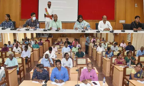 உயர்வுக்கு படி நிகழ்ச்சி குறித்து அனைத்துத்துறை அலுவலர்களுடன் கலெக்டர் ஆலோசனை