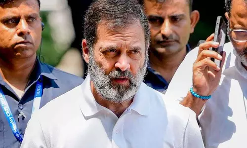 மணிப்பூரில் கலவரத்தால் பாதிக்கப்பட்ட மக்களை சந்திக்க சென்ற ராகுல் காந்தி தடுத்து நிறுத்தம்