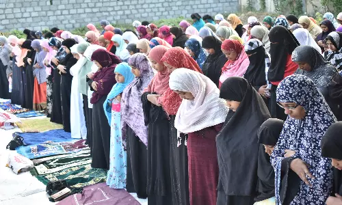 ஈரோடு மாவட்டத்தில் 150 பள்ளிவாசல்களில் பக்ரீத் சிறப்பு தொழுகை