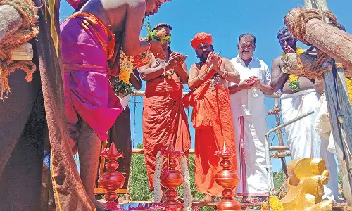 மெஞ்ஞானபுரம் அருகே முத்தாரம்மன் கோவில் கும்பாபிஷேகம் - திரளான பக்தர்கள் பங்கேற்பு