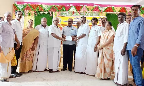 குமாரசாமிப்பேட்டையில் அறங்காவலர் குழு உறுப்பினர்கள் பதவி ஏற்பு