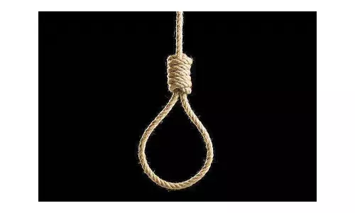 வடமாநில லாரி டிரைவர் தூக்குபோட்டு தற்கொலை