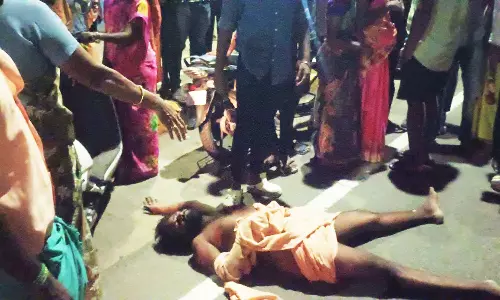 கஞ்சா போதையில் சாமியார் நிர்வாணமாக நின்று ரகளை