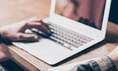 முன்னாள் மாணவர் மன்ற விவரங்களை இணையத்தில் பதிவு செய்ய உத்தரவு