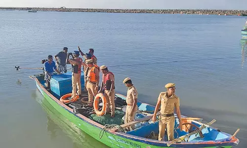 2-வது நாளாக தீவிரவாதிகள் ஊடுருவலை தடுக்க சாகர்கவஜ் பாதுகாப்பு ஒத்திகை