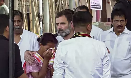 இதயம் நொறுங்கிவிட்டது.. மணிப்பூர் மக்களை சந்தித்த ராகுல் காந்தி வேதனையுடன் டுவீட்