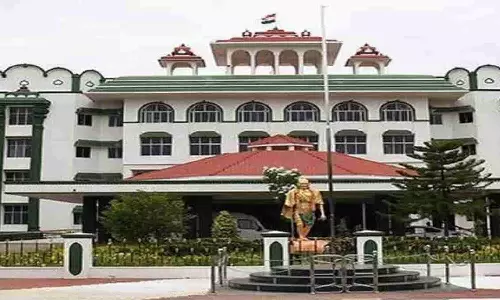 கருத்துரிமை விஷயத்தில் ஆளுங்கட்சி, எதிர்க்கட்சிக்கு இதே வேலைதான்: நீதிபதி விளாசல்