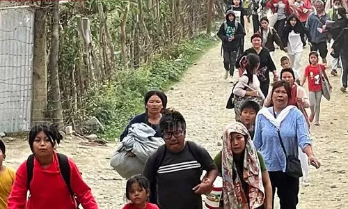 கலவரம் எதிரொலி - மணிப்பூரில் ஜூலை 8 வரை பள்ளிகளுக்கு விடுமுறை