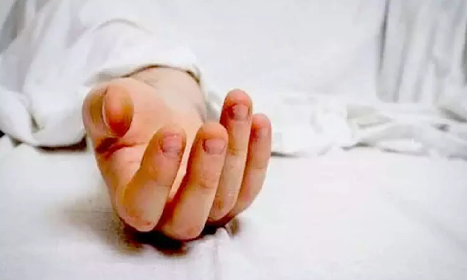 தூங்கியபோது கட்டிலில் இருந்து விழுந்தவர் சாவு தூங்கியபோது கட்டிலில் இருந்து விழுந்தவர் சாவு