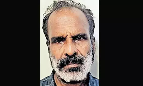 குருவாயூரில் லாட்ஜூக்கு அழைத்துச்சென்று 2 மகள்களை கொன்றவர் கைது