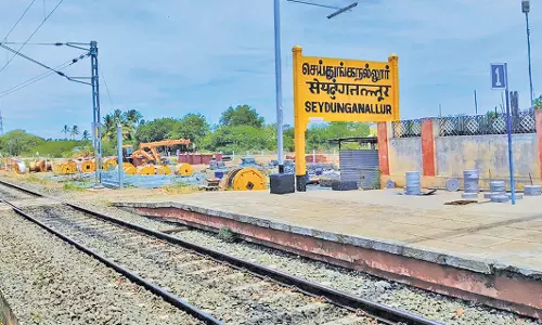 செய்துங்கநல்லூர்ரெயில் நிலையம் தரம் உயர்த்தப்படுமா? - பயணிகள் கோரிக்கை