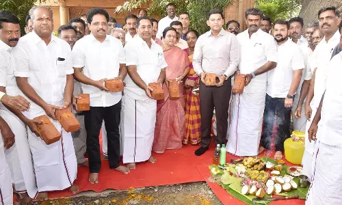 ரூ.50 லட்சத்தில் டி.எம்.சவுந்தரராஜனுக்கு வெண்கல சிலை