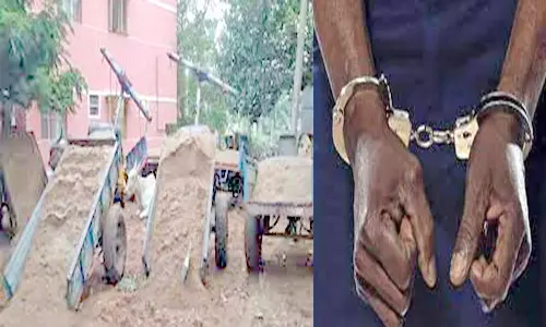 மணல் அள்ளிய மாட்டு வண்டிகள் பறிமுதல்; ஒருவர் கைது