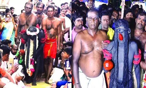 சிங்கம்புணரி சேவுகப்பெருமாள் கோவில் திருவிழா: கழுவனை விரட்டி உற்சாகமடைந்த இளைஞர்கள்