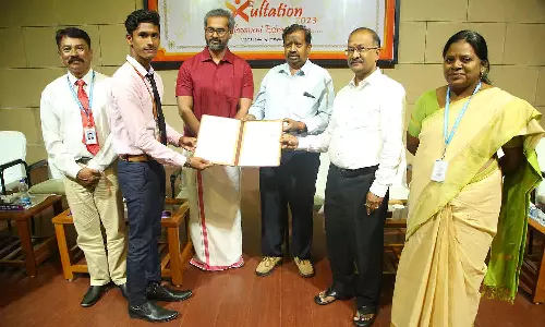 மாணவர்களுக்கு பணி நியமன ஆணை