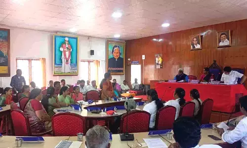 குன்னூரில் சாலைகளில் திரியும் கால்நடைகளால் விபத்துகள் அதிகரிப்பு