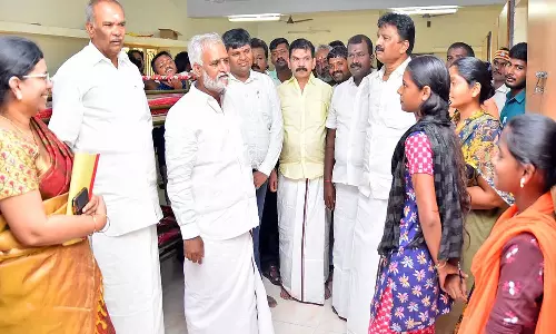 ரூ.1.99 கோடி மதிப்பில் திட்டப்பணிகள்- காந்திமதி அம்பாள் பள்ளியில் சபாநாயகர், அமைச்சர் ஆய்வு