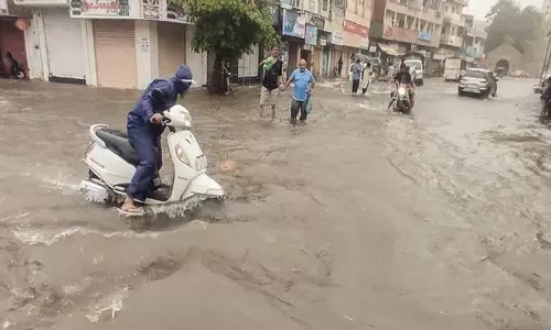 குஜராத்தில் பலத்த மழை- இதுவரை 11 பேர் உயிரிழப்பு