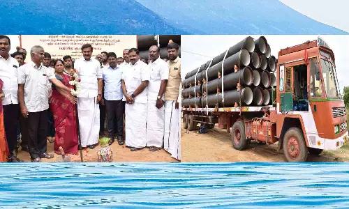 முத்தூர்– காங்கேயம் கூட்டு குடிநீர் திட்டத்தின் கீழ் ரூ.62.29 கோடி மதிப்பில் குடிநீர் குழாய்கள் மாற்றி அமைக்கும் பணி அமைச்சர்கள் தொடங்கி  வைத்தனர்.