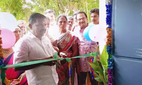 பெருமாநல்லூர் அருகே ரூ.11.50 லட்சத்தில் புதிய அங்கன்வாடியை விஜயகுமார் எம்.எல்.ஏ., திறந்து வைத்தார்