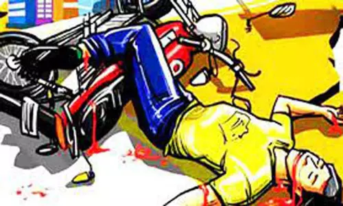 மோட்டார் சைக்கிள் விபத்தில் ரியல் எஸ்டேட் தரகர் பலி