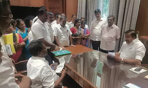 அமைச்சர் நேருவிடம் குமரி மாவட்ட பேரூராட்சி தலைவர்கள் கூட்டமைப்பு மனு