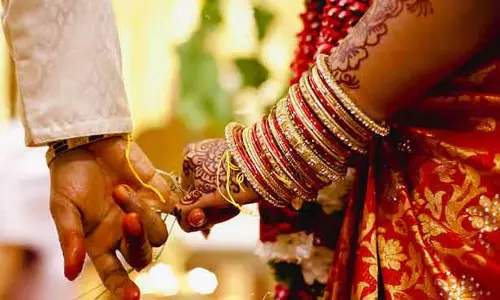ஆட்டோ ஓட்டுநருக்கு 2-வது திருமண விவகாரம் - சபை போதகர் உள்பட 4 பேர் கேரளாவில் பதுங்கல்
