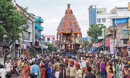 வரதராஜ பெருமாள் கோவில் பிரம்மோற்சவ விழா தேரோட்டம்